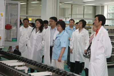 沪宁城际铁路系统集成项目专项审核组一行莅临工厂,对工厂沪宁线产品